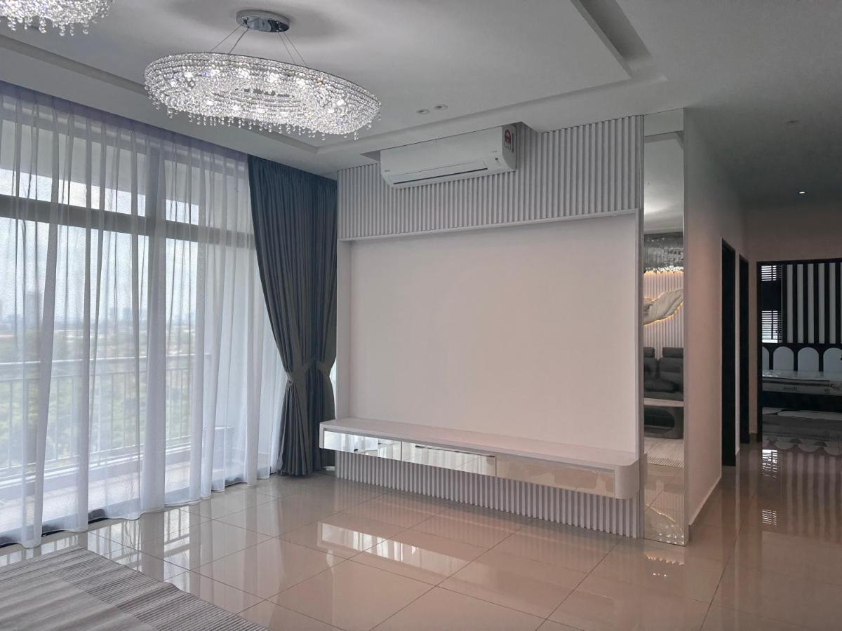 New Mount Austin Swarovski Design 15 Pax *