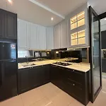 New Mount Austin Swarovski Design 15 Pax Condo