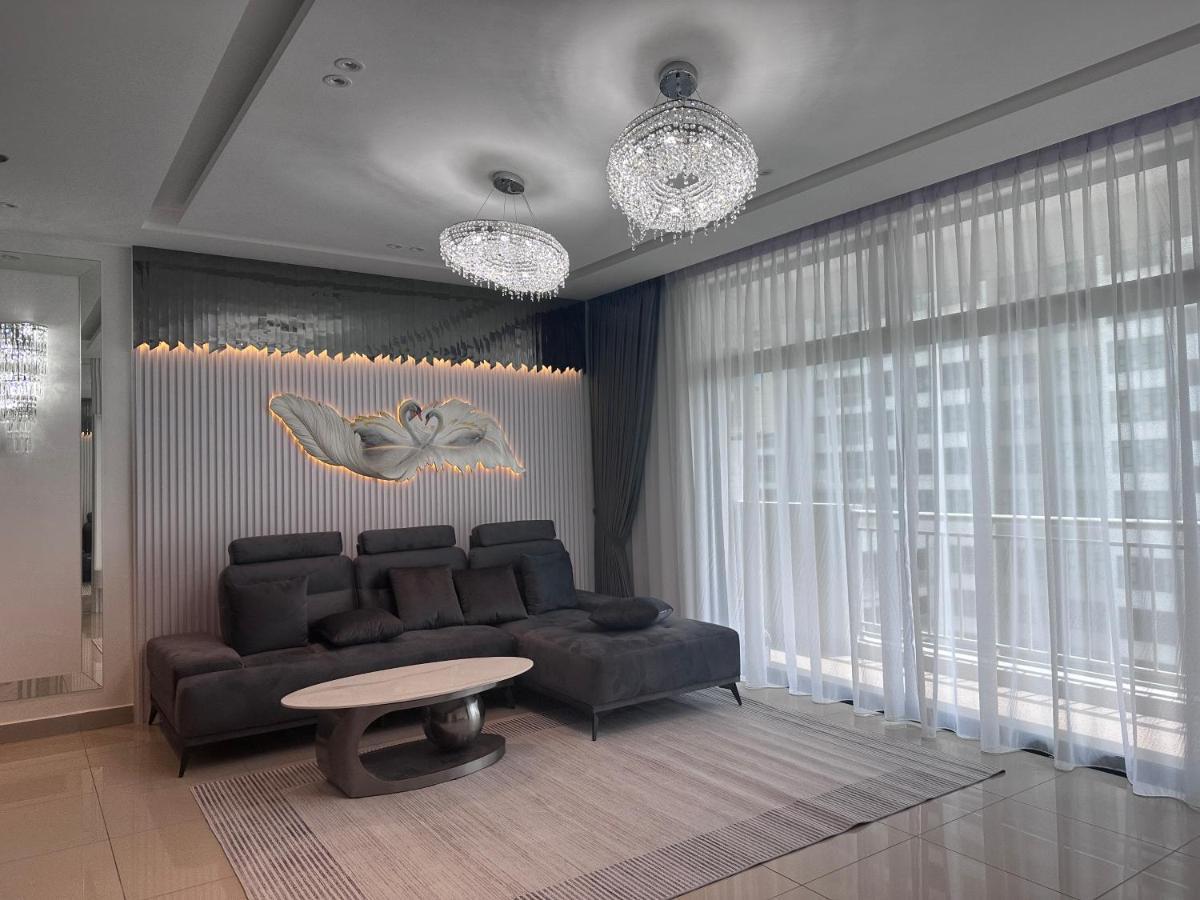 New Mount Austin Swarovski Design 15 Pax Apartment Johor Bahru